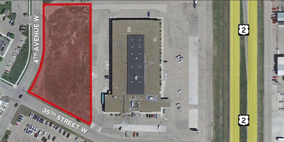 4th Avenue West & 35th Street West, Williston, ND en venta Vista aérea- Imagen 1 de 2