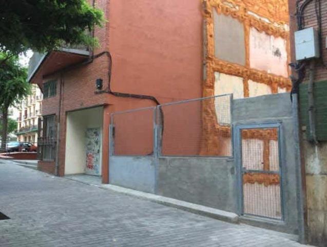 Terreno en Barcelona, Barcelona en venta - Foto del edificio - Imagen 2 de 6