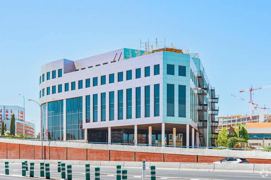 Calle de Antonio López, 249, Madrid, Madrid en alquiler - Foto del edificio - Imagen 2 de 5