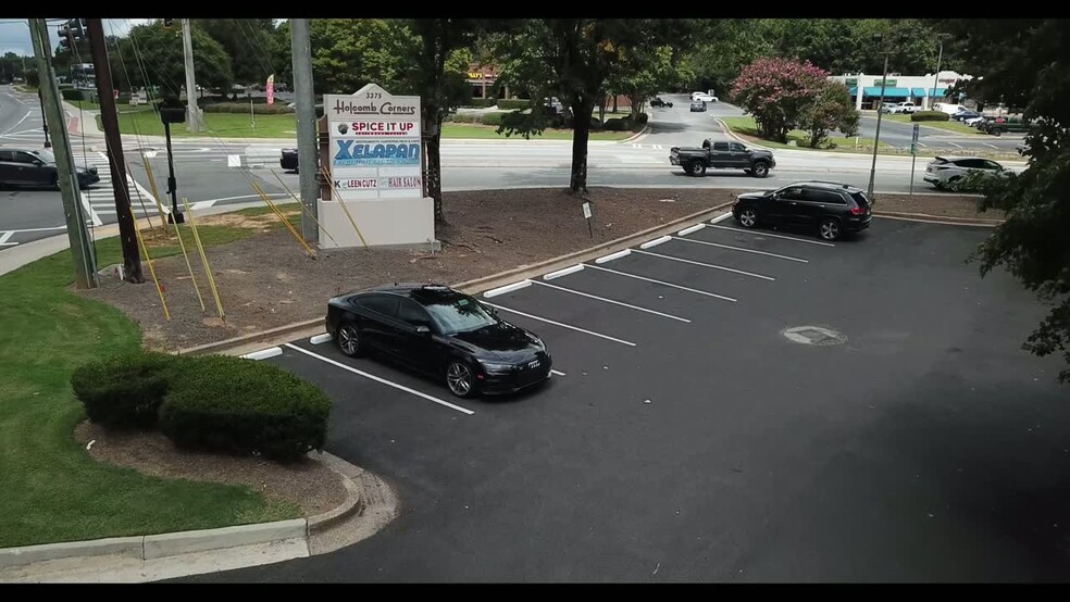 3375 Holcomb Bridge Rd, Norcross, GA en alquiler - Vídeo de anuncio comercial - Imagen 2 de 9