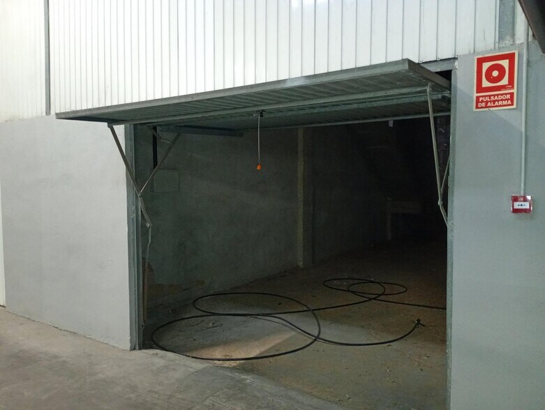 Local en La Nucia, Alicante en venta - Foto del edificio - Imagen 3 de 4