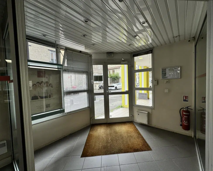 89 Rue Marat, Ivry-sur-Seine en venta - Lobby - Imagen 2 de 4