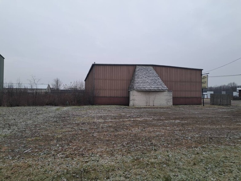 34445 Mills Rd, North Ridgeville, OH en venta - Foto del edificio - Imagen 2 de 8