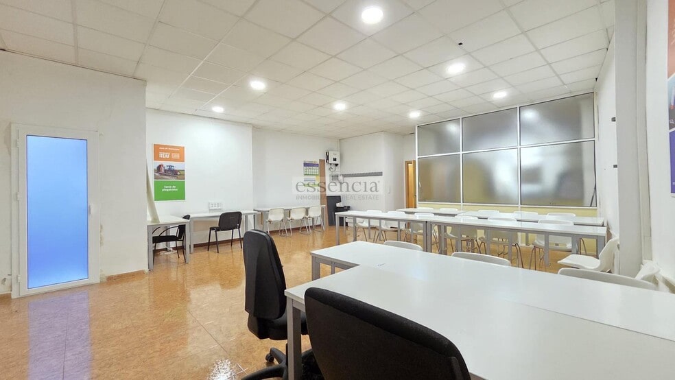 Local en Gandia, Valencia en alquiler - Foto del edificio - Imagen 3 de 16