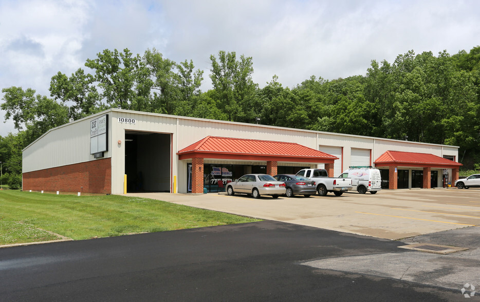 10800 Reading Rd, Cincinnati, OH en alquiler - Foto del edificio - Imagen 2 de 5