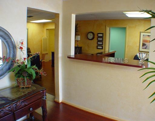 25073 Marion Ave, Punta Gorda, FL en venta - Foto del edificio - Imagen 3 de 7