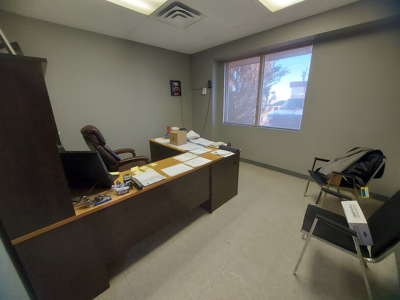 27123 Hwy 597, Lacombe County, AB en venta - Foto del edificio - Imagen 3 de 24