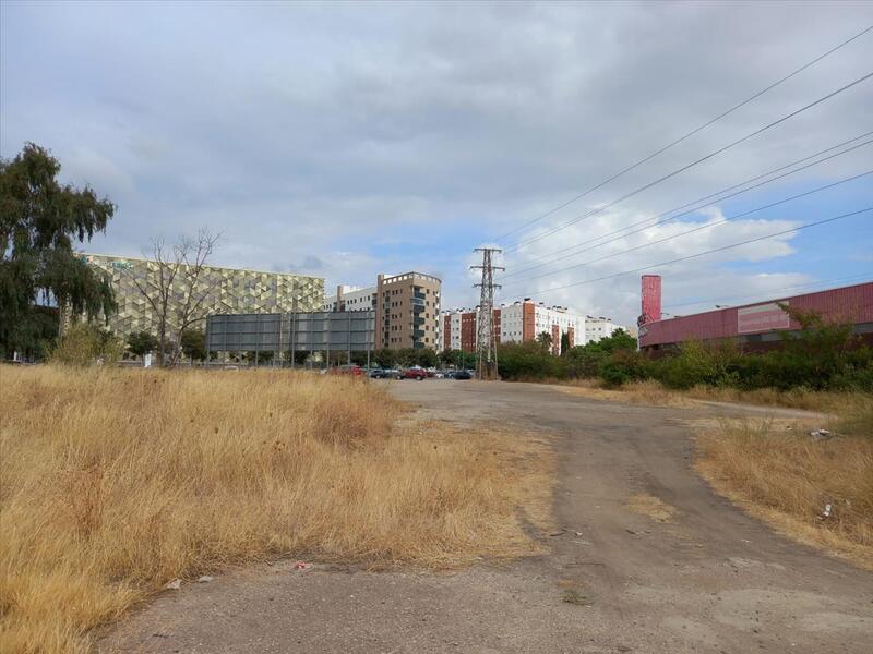 Calle San Alberto Magno, Córdoba, Córdoba en venta Foto principal- Imagen 1 de 9