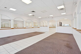 220-290 Hawthorn Rd, Vernon Hills, IL en alquiler Foto del interior- Imagen 2 de 6