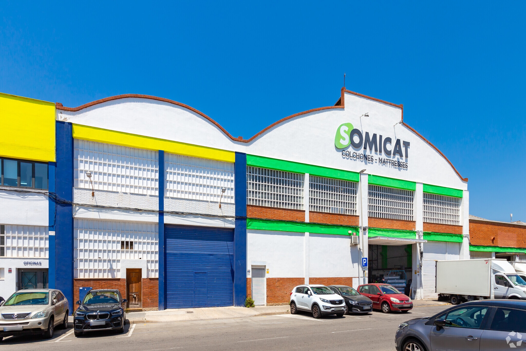 Complejo industrial de 4 Naves cartera de 4 inmuebles en venta en LoopNet.es Foto principal- Imagen 1 de 5