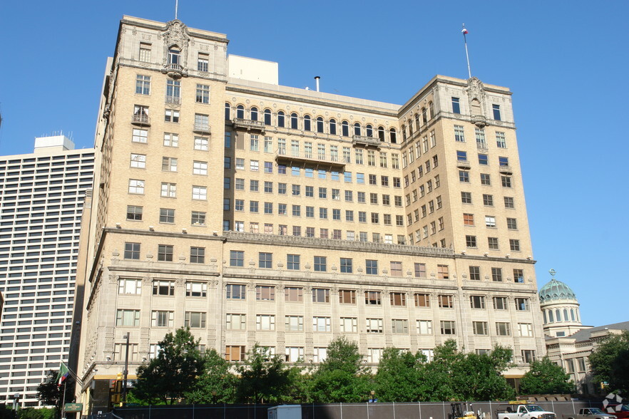 306 W 7th St, Fort Worth, TX en alquiler - Foto del edificio - Imagen 1 de 12