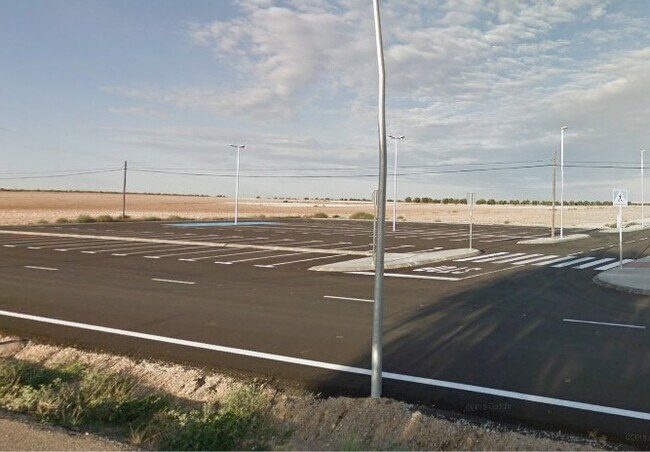 Más detalles de Zona Industrial, Dosbarrios - Terreno en alquiler