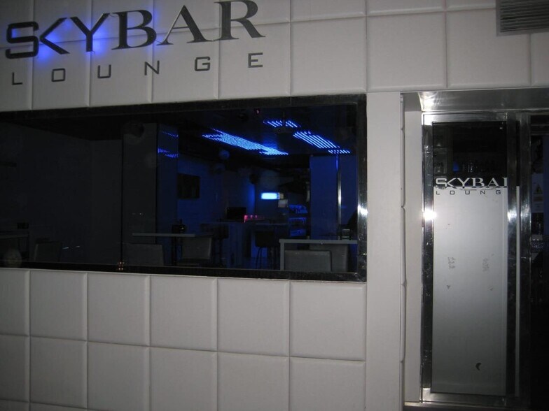 Local en El Ejido, Almería en venta - Foto del edificio - Imagen 2 de 18