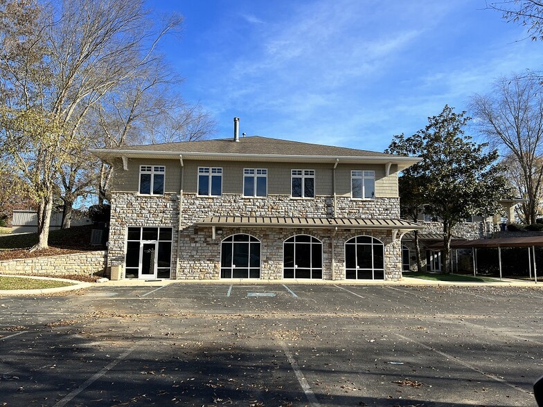 6005 Century Oaks Dr, Chattanooga, TN en alquiler - Foto del edificio - Imagen 1 de 4