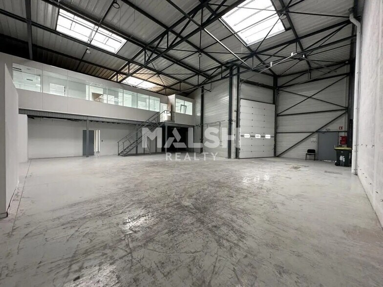 Flex en Saint-Priest en alquiler - Foto del interior - Imagen 2 de 9