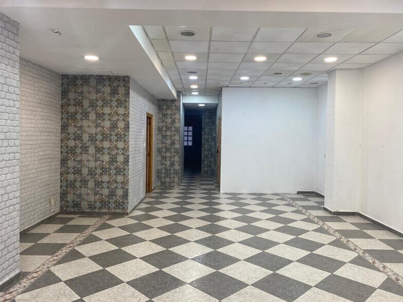 Local en Cáceres, Cáceres en venta - Foto del edificio - Imagen 1 de 10