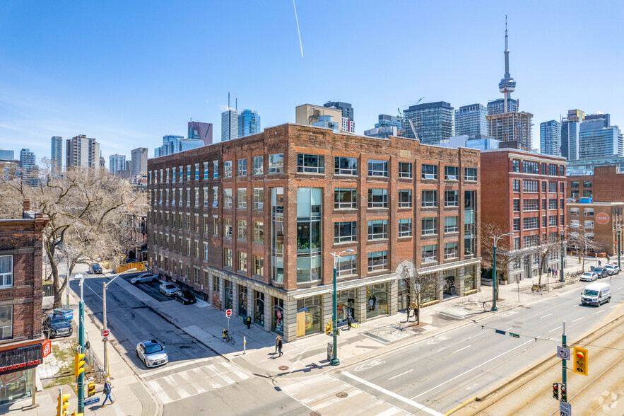 215 Spadina Ave, Toronto, ON en alquiler - Foto del edificio - Imagen 2 de 22