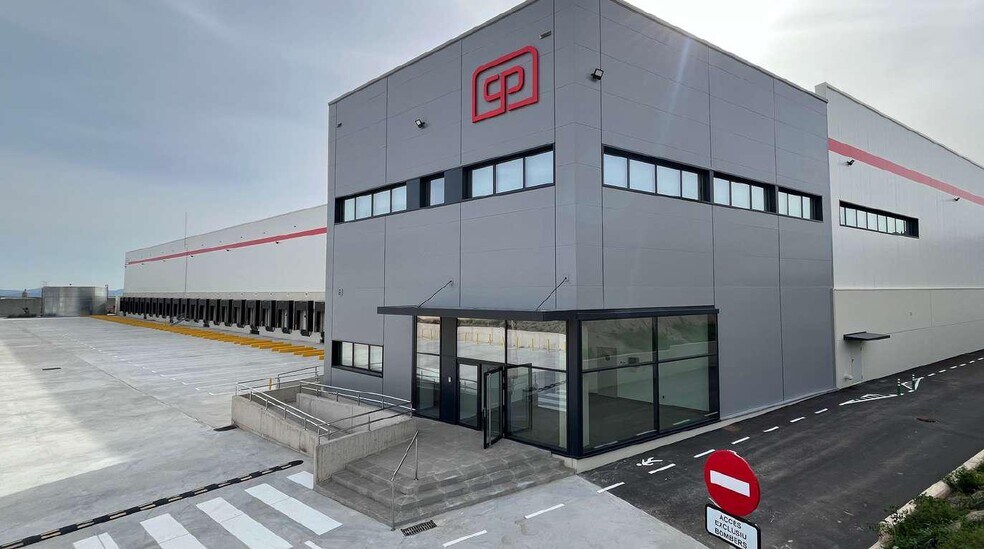 Carrer de Gresol, 21, Esparreguera, Barcelona en alquiler - Foto del edificio - Imagen 3 de 9