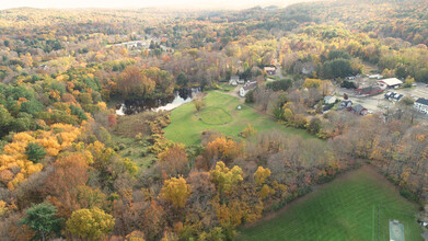 557 Main St, Woodbury, CT - VISTA AÉREA  vista de mapa