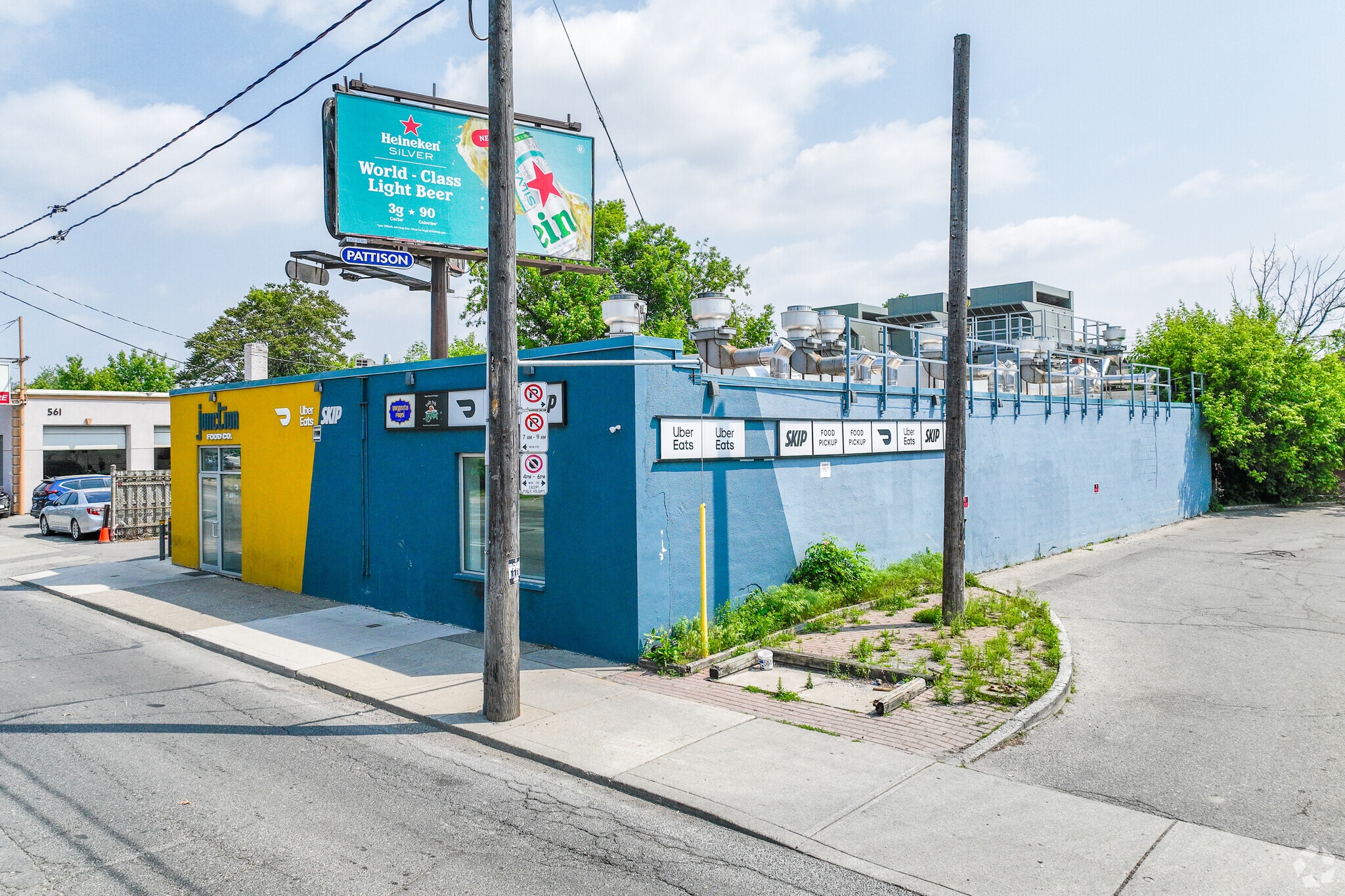 545 Keele St, Toronto, ON en alquiler Foto del edificio- Imagen 1 de 22