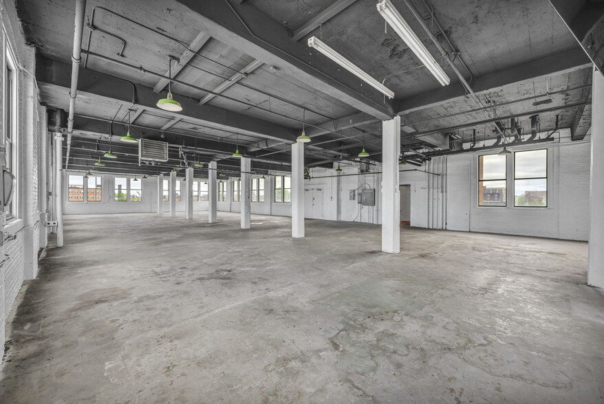 3300-3694 Lakeside Ave E, Cleveland, OH en alquiler - Foto del interior - Imagen 1 de 18