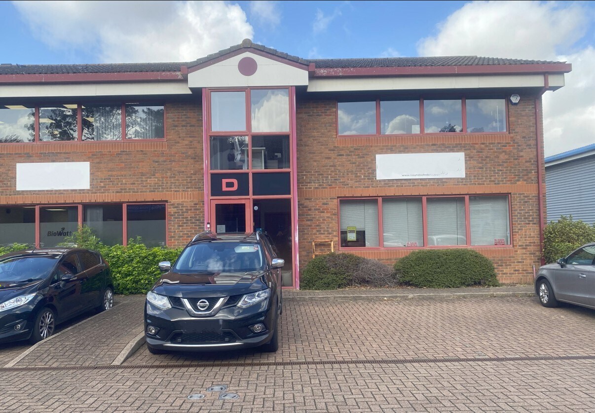 Mile Rd, Bedford en alquiler Foto del edificio- Imagen 1 de 2