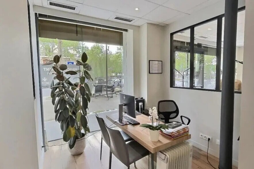 98 Bis Boulevard De La Tour-Maubourg, Paris en alquiler - Foto del interior - Imagen 2 de 6