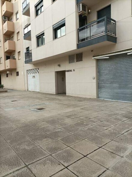 Local en Algeciras en venta - Foto del edificio - Imagen 2 de 2