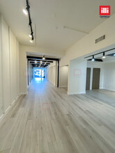 12206 Ventura Blvd, Studio City, CA en alquiler Foto del interior- Imagen 1 de 6