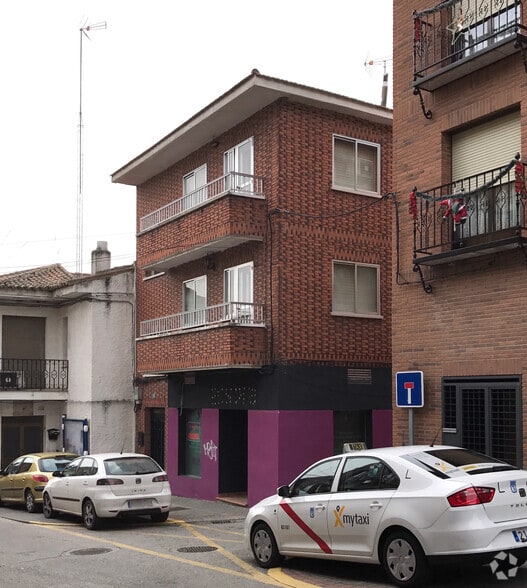Edificio residencial en Moraleja de Enmedio, Madrid en venta - Foto del edificio - Imagen 2 de 2