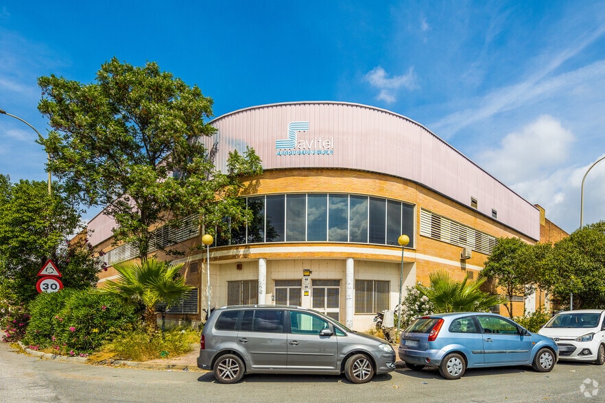 Nave en Dos Hermanas, Sevilla en venta - Foto del edificio - Imagen 1 de 11