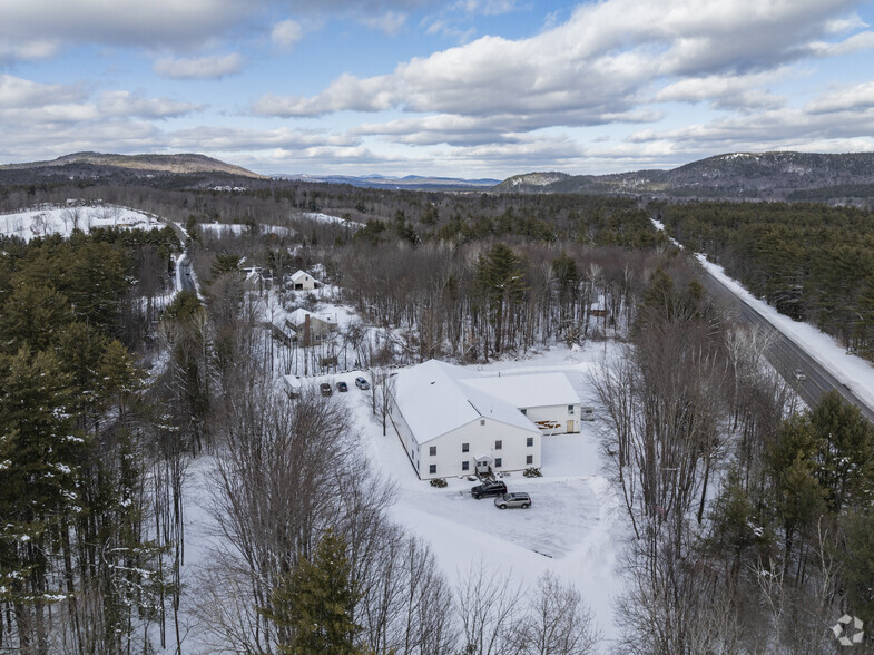 15 Elm Ave, Antrim, NH en venta - Vista aérea - Imagen 2 de 6