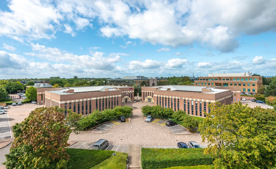 200-240 Park Ave, Almondsbury en alquiler - Foto del edificio - Imagen 2 de 7