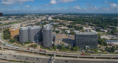 2800 N Loop Fwy W, Houston, TX - VISTA AÉREA  vista de mapa - Image1