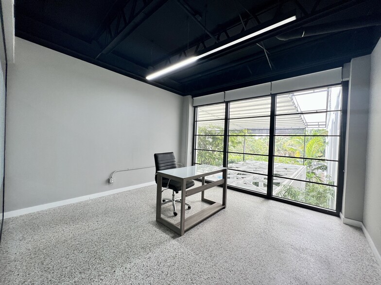 441 NE 3rd Ave, Fort Lauderdale, FL en alquiler - Foto del interior - Imagen 3 de 13