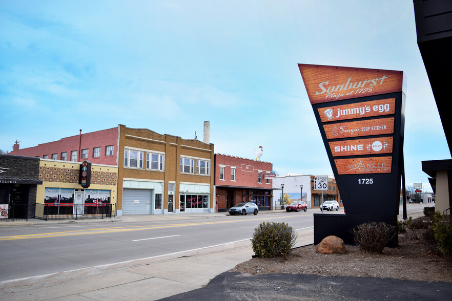 1725 E Douglas Ave, Wichita, KS en alquiler - Foto del edificio - Imagen 2 de 11