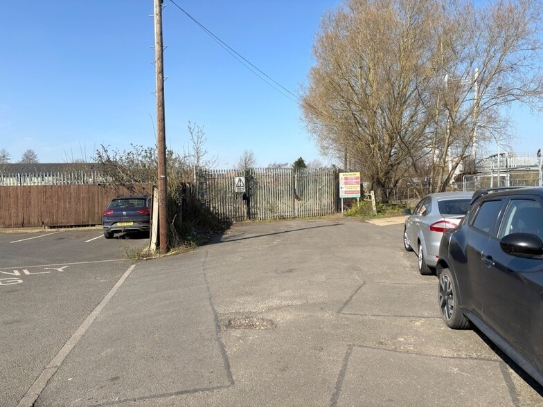 Cow Ln, Newark en venta - Foto del edificio - Imagen 3 de 3