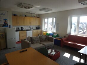 95 Miles Rd, Mitcham en alquiler Foto del interior- Imagen 2 de 2