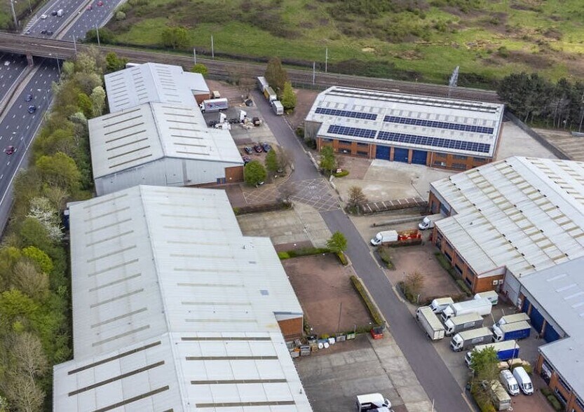 Old Parkbury Ln, St Albans en alquiler - Foto del edificio - Imagen 3 de 5