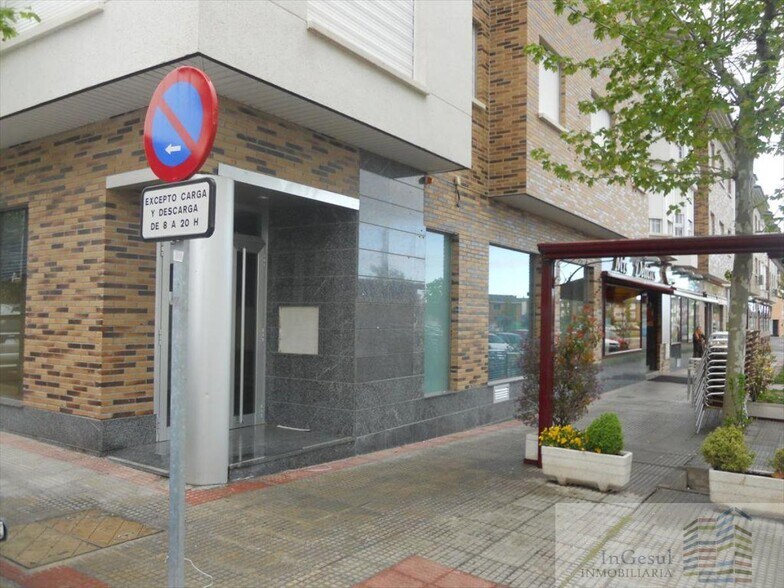 Edificio residencial en Villanueva del Pardillo, Madrid en venta - Foto del edificio - Imagen 2 de 4