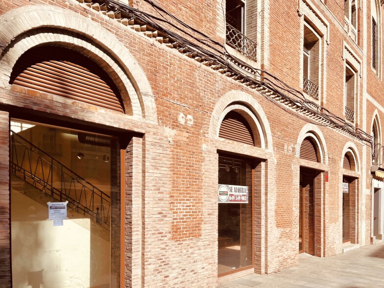 Calle de Toledo, 52, Madrid, Madrid en alquiler - Foto del edificio - Imagen 1 de 7