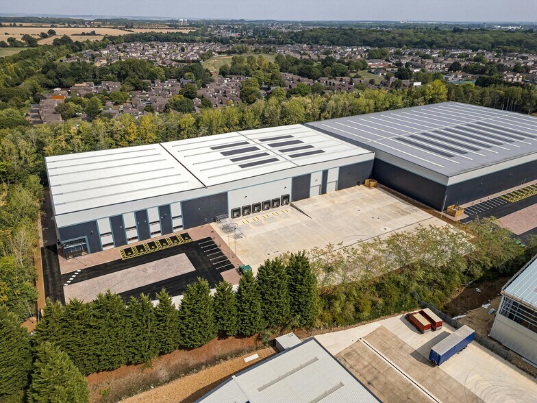 80 Saxon Way E, Corby en alquiler - Foto del edificio - Imagen 3 de 11