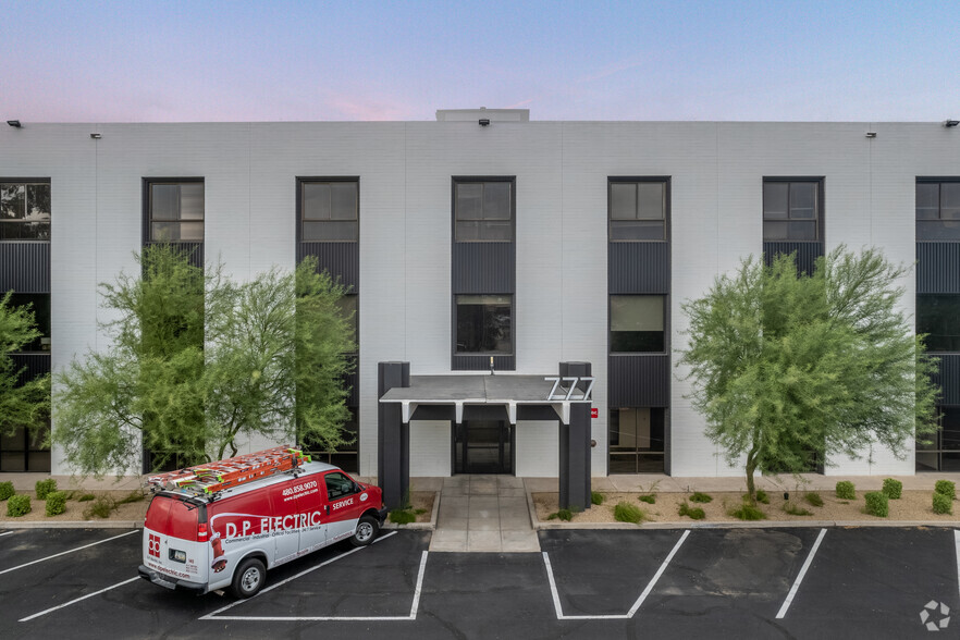 777 E Missouri Ave, Phoenix, AZ en alquiler - Foto del edificio - Imagen 2 de 6