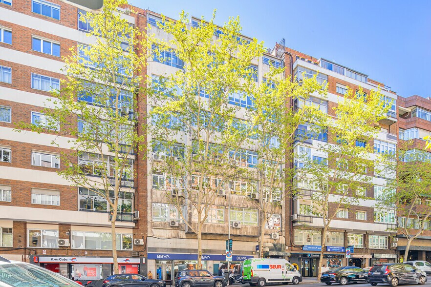 Calle de Ríos Rosas, 44, Madrid, Madrid en alquiler - Foto principal - Imagen 1 de 2