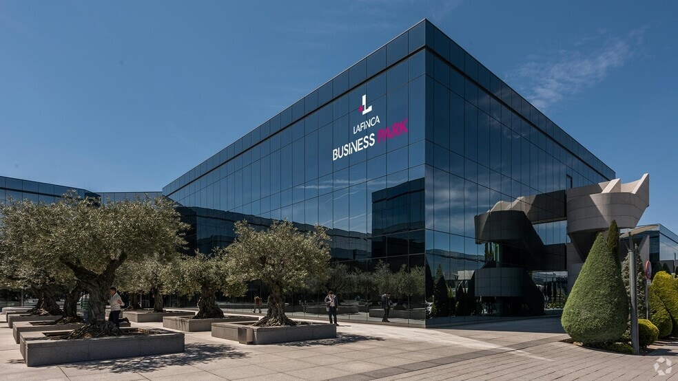 Paseo del Club Deportivo, 1, Pozuelo de Alarcón, Madrid en alquiler - Foto principal - Imagen 1 de 15