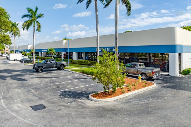 Más detalles de 100 N Federal Hwy, Deerfield Beach, FL - Local en alquiler