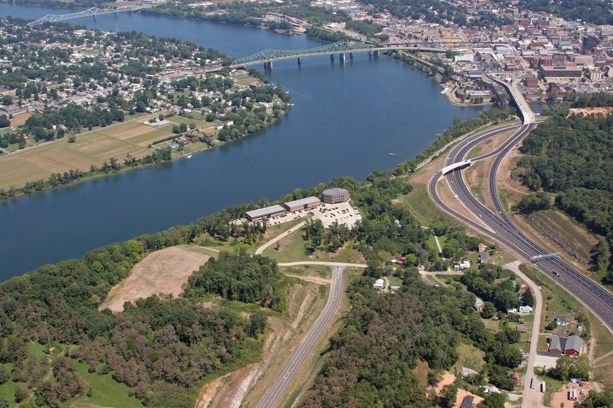 300 Star Ave, Parkersburg, WV en alquiler - Foto del edificio - Imagen 2 de 22