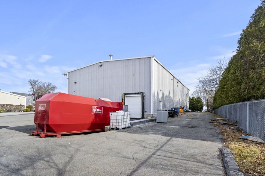 10R Rainbow Ter, Danvers, MA en alquiler - Foto del edificio - Imagen 2 de 4