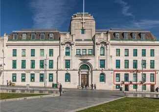 Más detalles de General Gordon Pl, London - Oficina en alquiler