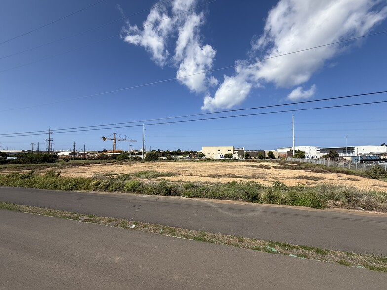 Malakole St, Kapolei, HI en venta - Foto del edificio - Imagen 1 de 3